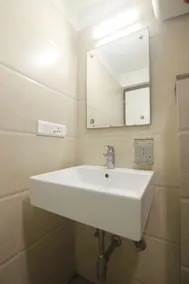 Hotel SSR GRAND - Baño