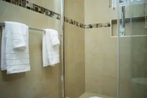 Incognito Reggae Rooms - Badezimmer