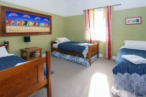 Lone Pine Farmhouse - Camera