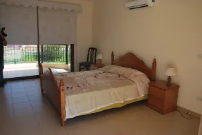 Serena villa - Kun 50m til havet, maleriske - roligt område, Paphos - Værelse