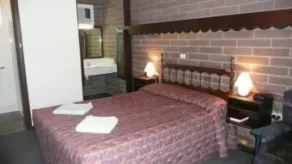 Bordertown Motel - Habitación