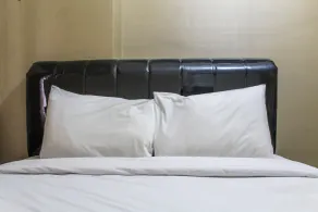 Posh 2BR Apartment at Green Bay Pluit By Travelio - Room
