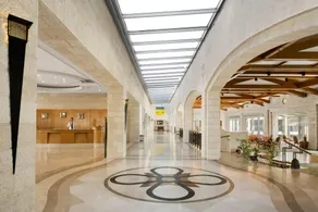 Golden Crown Hotel - Réception