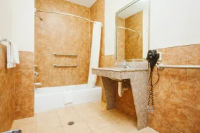 Palace Inn - Baytown I-10 - Salle de bain