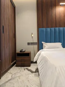 All Starr Club - Room