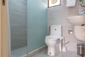 24 Gold Hotel - Bathroom