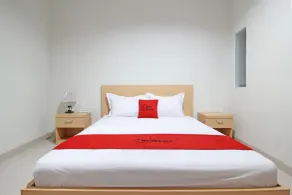 RedDoorz near AMIKOM Yogyakarta - Chambre