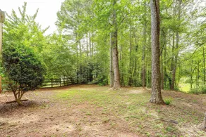 Near Lake Allatoona! Suburban Home w/ Deck & Yard - Interiør