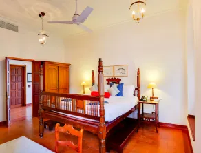 Brunton Boatyard - A CGH Earth Experience - Room