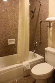 Quality Inn Temecula Valley Wine Country - Salle de bain