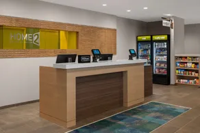 Home2 Suites by Hilton Des Moines at Drake University - Reception