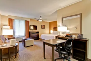 Homewood Suites by Hilton Waterloo/St. Jacobs - Chambre