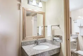 Days Inn by Wyndham Niles - Salle de bain