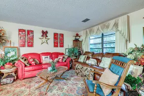 Tampa Area Home w/ Indoor Pool, Families Welcome! - Interior