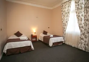 Hotel Plaza Londres 77 - Room