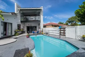 Mauya Guesthouse - Pool