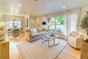 Tulsa Retreat w/ Backyard Oasis & Putting Green! - Innenbereich