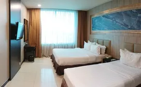 Grand Paragon Hotel - Room