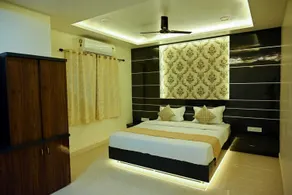 Hotel Golden Bliss - Room