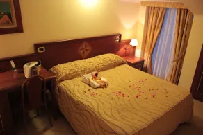 Lion's Hotel - Zimmer
