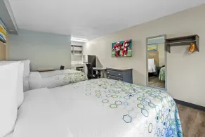 HomeTowne Studios by Red Roof Athens, TN - Chambre