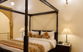 The Desert Palace - Room