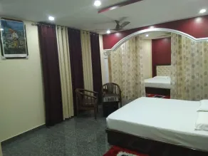 Hotel Sky Blue And Restaurant - Chambre