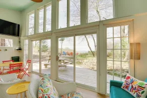 Beachfront Lake Michigan Cottage: Fire Pit & Deck - Interiør