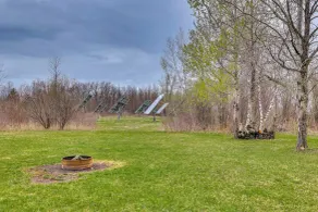 Cozy Solar-Powered Loft: Walk to Lake Champlain! - Interior