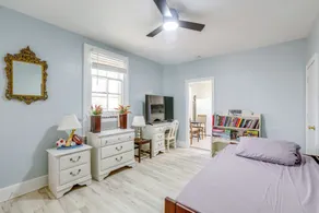 Walk to Beach & Dtwn: Apt in Ocean Grove - Interiör