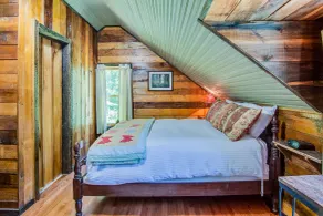 Butterfly Hollow B&B - Rum