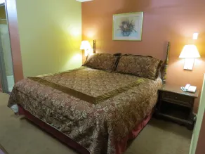 FIRST WESTERN INN - Chambre