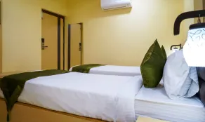 Treebo Oasis, Laxmisagar - Room