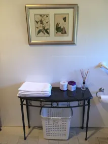 Darcy's Hotel - Room
