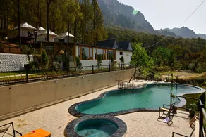Paradise Pool Resort - Pool