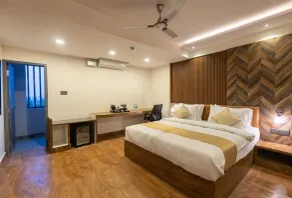 Clarks Inn , Airport Bangalore - Rom