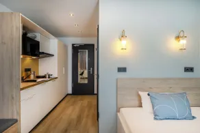 The Base Berlin ONE - Room