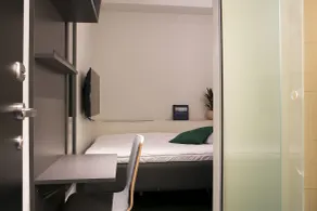 Moment Hotels - Room