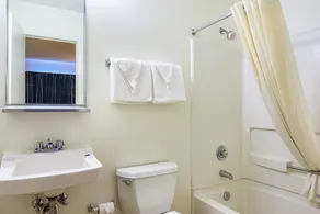 Motel 6 - Fayetteville, NC - Fort Liberty Area - Badeværelse