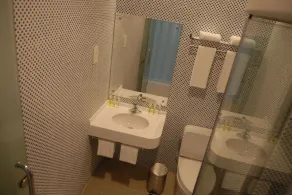 OCT East Cargo Hostel Shenzhen - Salle de bain