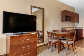 Comfort Inn & Suites Edgewood - Rom