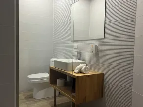 Adonis Cupecoy - Bathroom