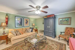 'chateau on Compass Creek' Hayesville Apartment! - Interiør