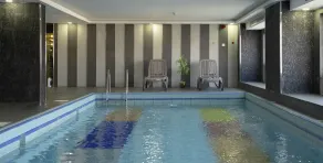 Gorash Hotel  - Piscina