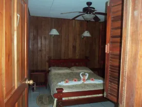 Miss Junies Lodge - Chambre
