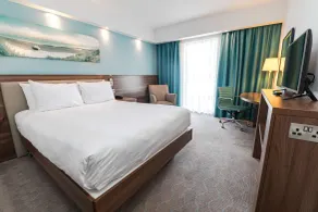 Hampton by Hilton Bournemouth - Room
