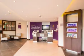 Premier Inn Luton Town Centre - Reception