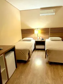 Umbu Hotel Porto Alegre - Centro Histórico - Prox Aeroporto - Room