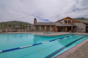 Iron Horse Lodge North 209 by East West Hospitality - Pool