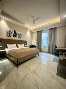Flock Hotel I Golf Course Road Near Dlf Phase 1 Metro station I Gurugram - Camera